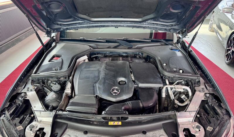 Mercedes-Benz E 220d Avantgarde Comand Kamera LED 18Zoll MwST voll