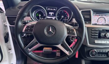 Mercedes-Benz ML 350 CDI AMG Paket Pano Airmatic ILS Comand 20 Zoll voll