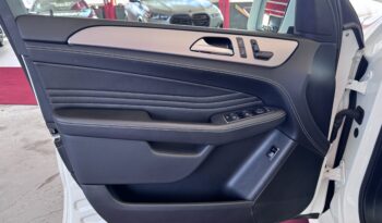 Mercedes-Benz ML 350 CDI AMG Paket Pano Airmatic ILS Comand 20 Zoll voll