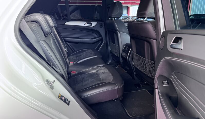 Mercedes-Benz ML 350 CDI AMG Paket Pano Airmatic ILS Comand 20 Zoll voll