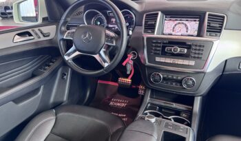 Mercedes-Benz ML 350 CDI AMG Paket Pano Airmatic ILS Comand 20 Zoll voll