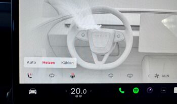 Tesla Model 3 Facelift Performance Dual AWD Steuer voll