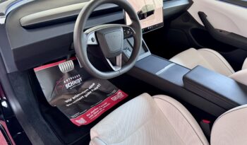 Tesla Model 3 Facelift Performance Dual AWD Steuer voll