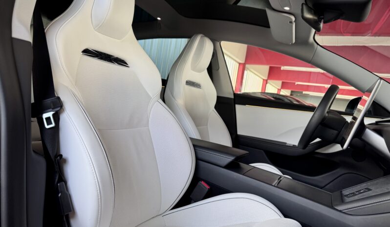 Tesla Model 3 Facelift Performance Dual AWD Steuer voll