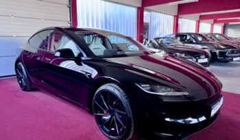 Tesla Model 3 Facelift Performance Dual AWD Steuer voll