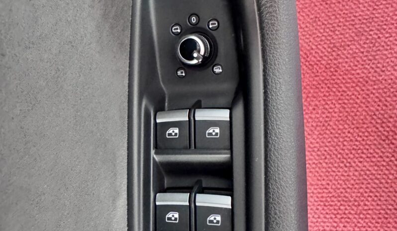 Audi S4 Avant 3.0 TFSI HeadUp Virtual B&O KeylesGo 19 Zoll voll