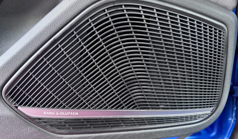 Audi RS4 Avant Sportabgas Pano Matrix Keramic B&O ACC voll