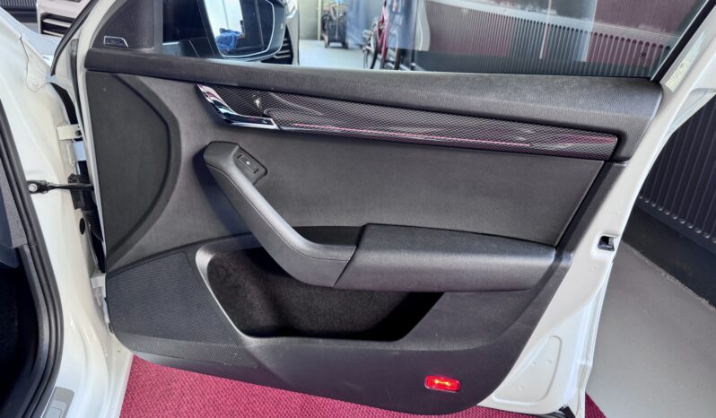 Skoda Octavia Combi RS Pano ACC Kamera AHK voll