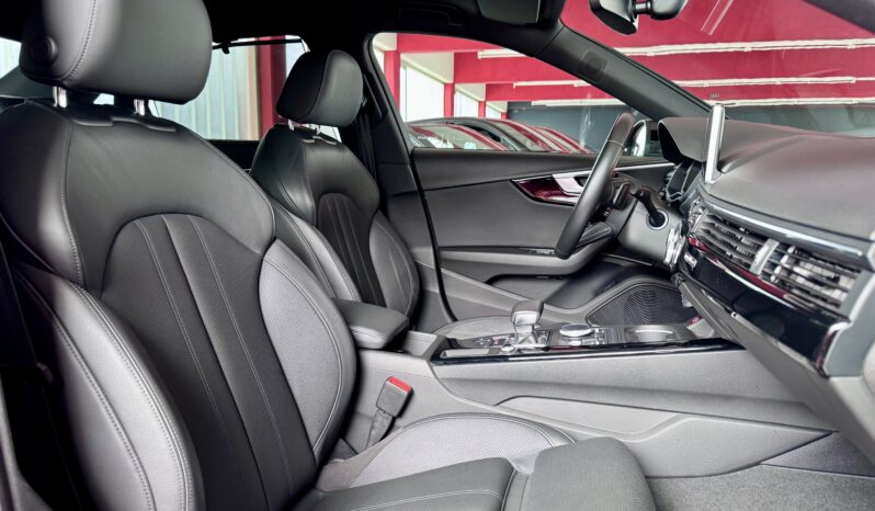 Audi S4 Lim. 3.0 TFSI EU ACC 360°B&O Virtual Matrix 19 Zoll voll