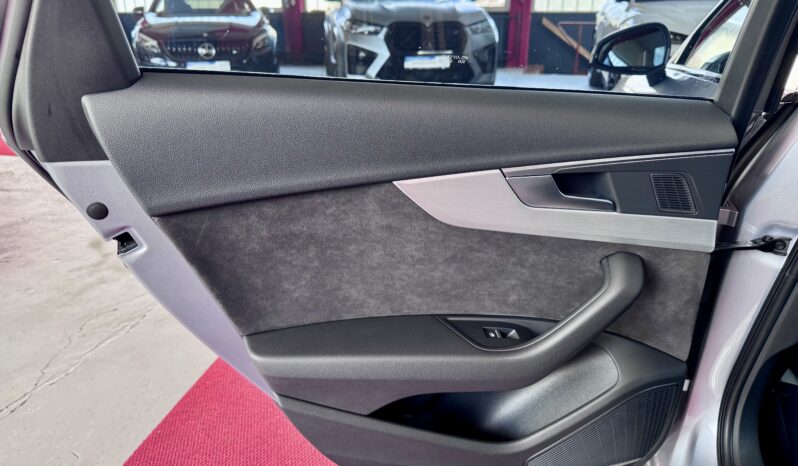 Audi S4 Avant 3.0 TFSI HeadUp Virtual B&O KeylesGo 19 Zoll voll