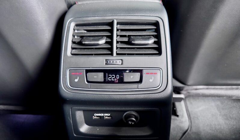 Audi RS4 Avant Sportabgas Pano Matrix Keramic B&O ACC voll