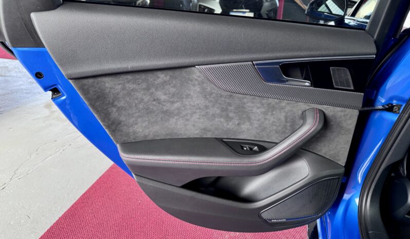 Audi RS4 Avant Sportabgas Pano Matrix Keramic B&O ACC voll