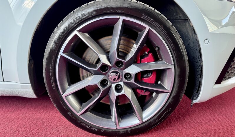 Skoda Octavia Combi RS Pano ACC Kamera AHK voll