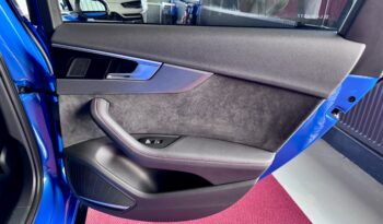 Audi RS4 Avant Sportabgas Pano Matrix Keramic B&O ACC voll