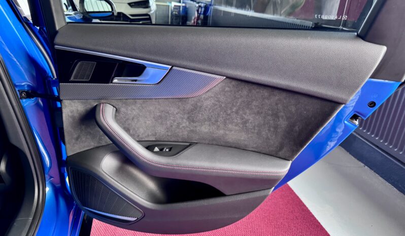 Audi RS4 Avant Sportabgas Pano Matrix Keramic B&O ACC voll