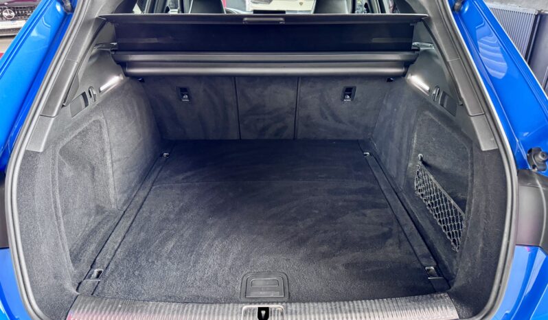Audi RS4 Avant Sportabgas Pano Matrix Keramic B&O ACC voll