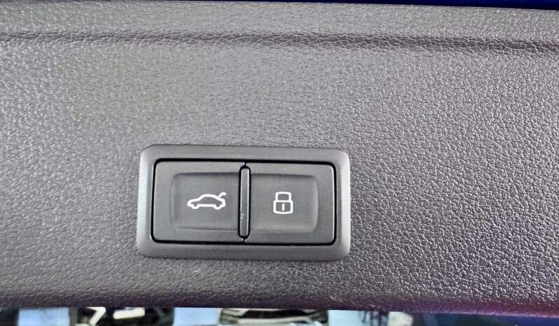 Audi RS4 Avant Sportabgas Pano Matrix Keramic B&O ACC voll