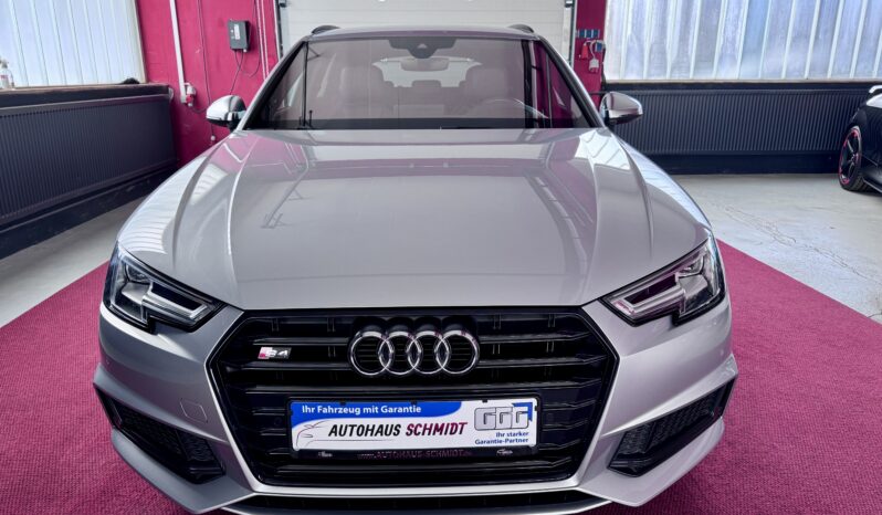 Audi S4 Avant 3.0 TFSI HeadUp Virtual B&O KeylesGo 19 Zoll voll