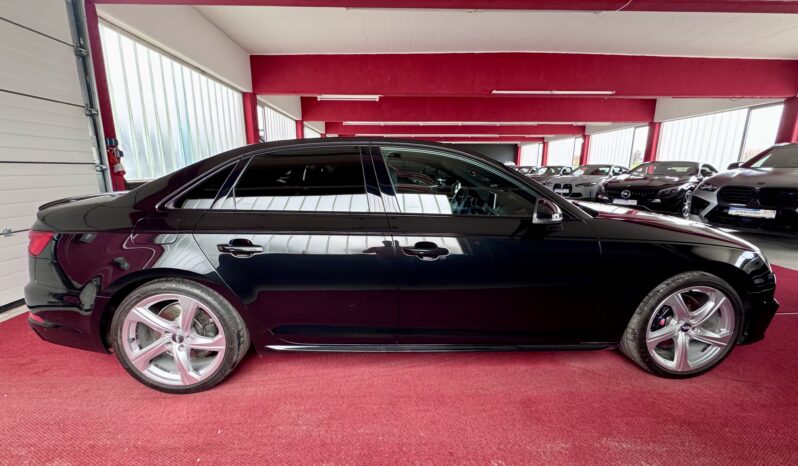 Audi S4 Lim. 3.0 TFSI EU ACC 360°B&O Virtual Matrix 19 Zoll voll