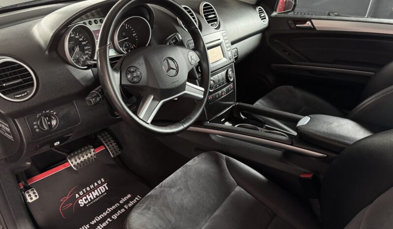 Mercedes-Benz ML 350 CDI 4Matic SportPaket BiXenon AHK 3,5T voll