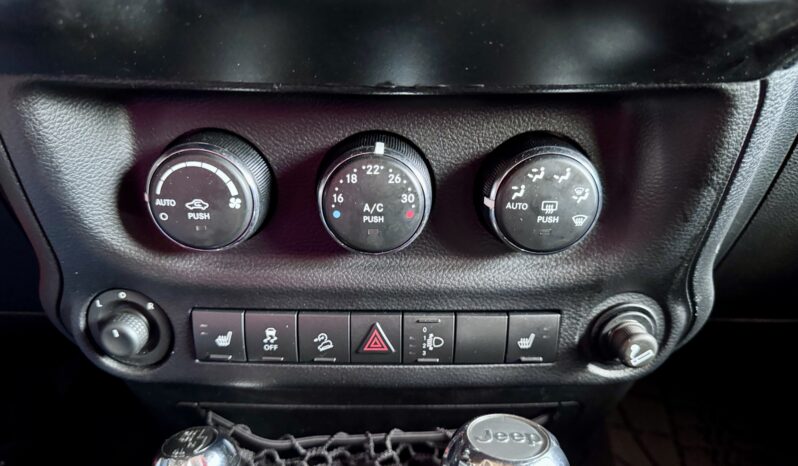 Jeep Wrangler Unlimited Lang Seilwinde AHK Navi LED voll