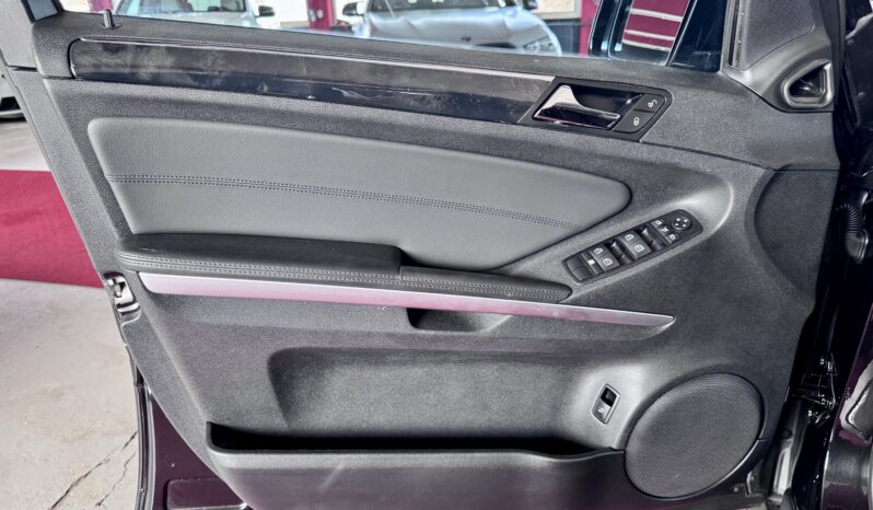 Mercedes-Benz ML 350 CDI 4 Matic Sportpaket Glasdach Airmatic 19 Zoll voll