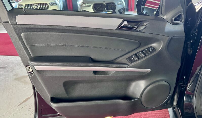 Mercedes-Benz ML 350CDI 4Matic AHK Glasdach Comand Xenon Leder voll