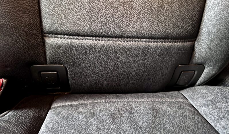 Mercedes-Benz ML 350 CDI 4 Matic Sportpaket Glasdach Airmatic 19 Zoll voll