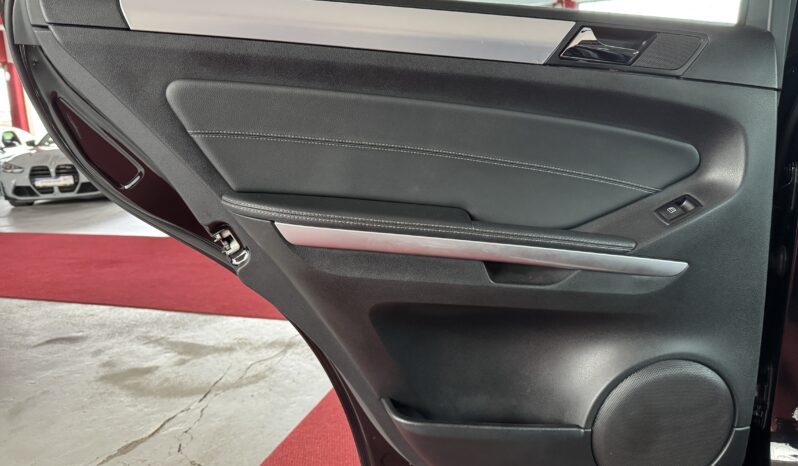 Mercedes-Benz ML 350 CDI 4Matic SportPaket BiXenon AHK 3,5T voll