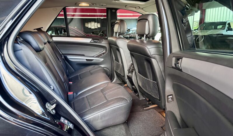 Mercedes-Benz ML 350CDI 4Matic AHK Glasdach Comand Xenon Leder voll