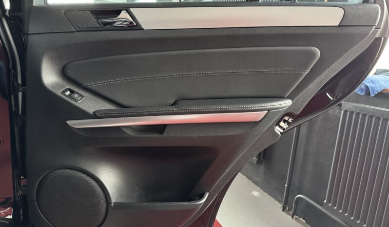 Mercedes-Benz ML 350 CDI 4Matic SportPaket BiXenon AHK 3,5T voll