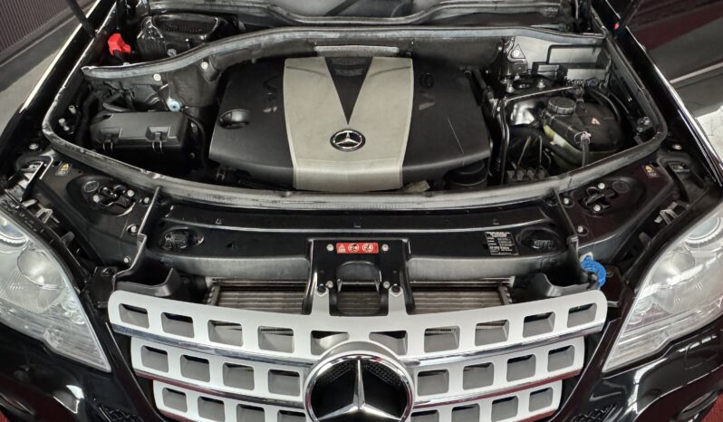 Mercedes-Benz ML 350 CDI 4Matic SportPaket BiXenon AHK 3,5T voll