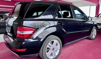 Mercedes-Benz ML 350 CDI 4 Matic Sportpaket Glasdach Airmatic 19 Zoll voll