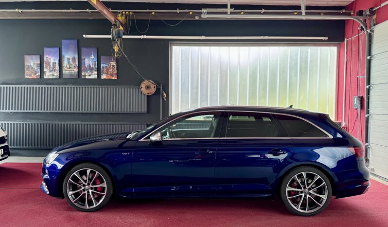 Audi S4 Avant 3.0TFSI Pano Matrix Virtual ACC 360° AHK voll