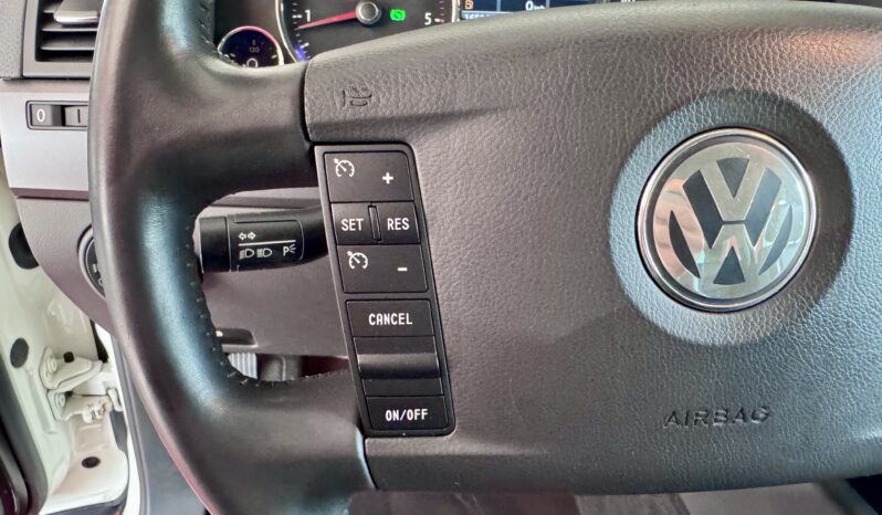 Volkswagen Touareg V6 TDI 4 Motion Leder Navi BiXenon 19 Zoll voll