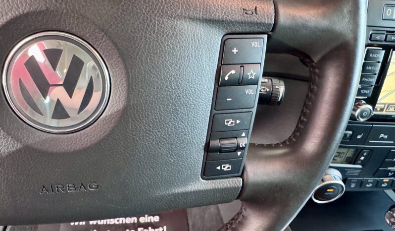 Volkswagen Touareg V6 TDI 4 Motion Leder Navi BiXenon 19 Zoll voll