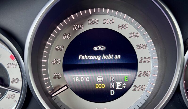 Mercedes-Benz E 500 Limousine AMG Line 4Matic Distronic 360° Airmatic voll