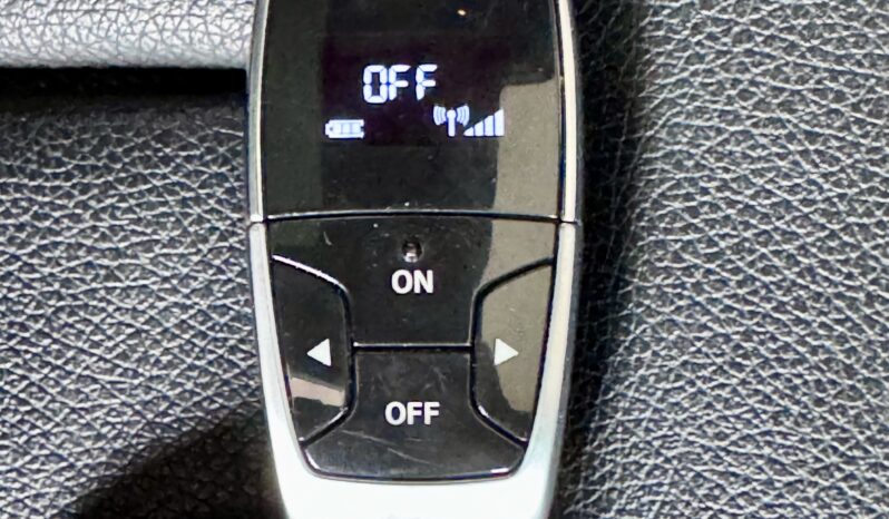 Mercedes-Benz E 500 Limousine AMG Line 4Matic Distronic 360° Airmatic voll