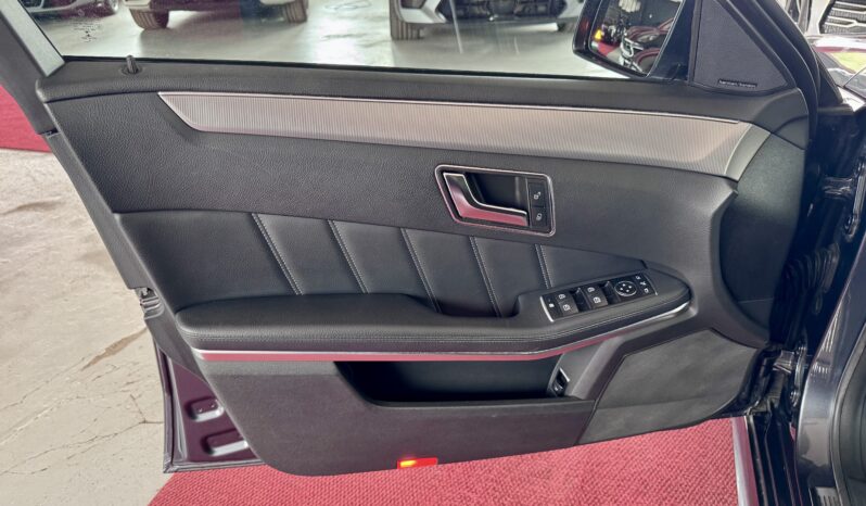 Mercedes-Benz E 500 Limousine AMG Line 4Matic Distronic 360° Airmatic voll