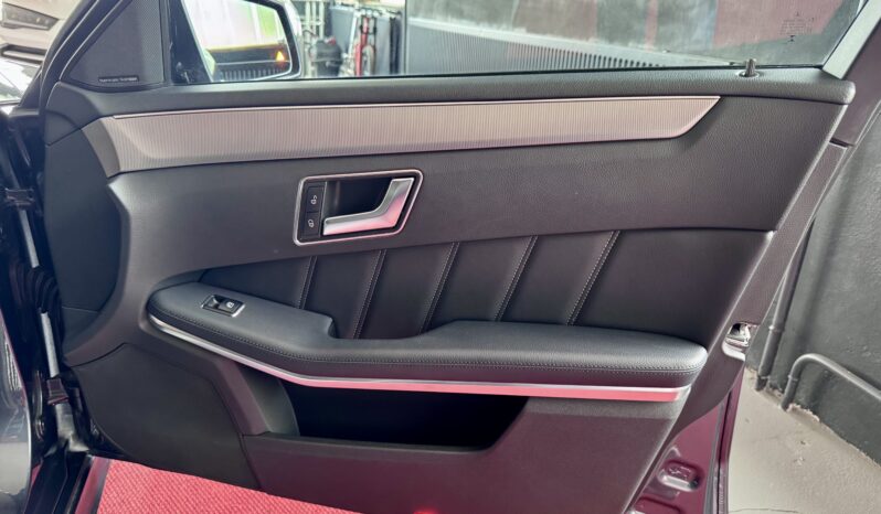 Mercedes-Benz E 500 Limousine AMG Line 4Matic Distronic 360° Airmatic voll