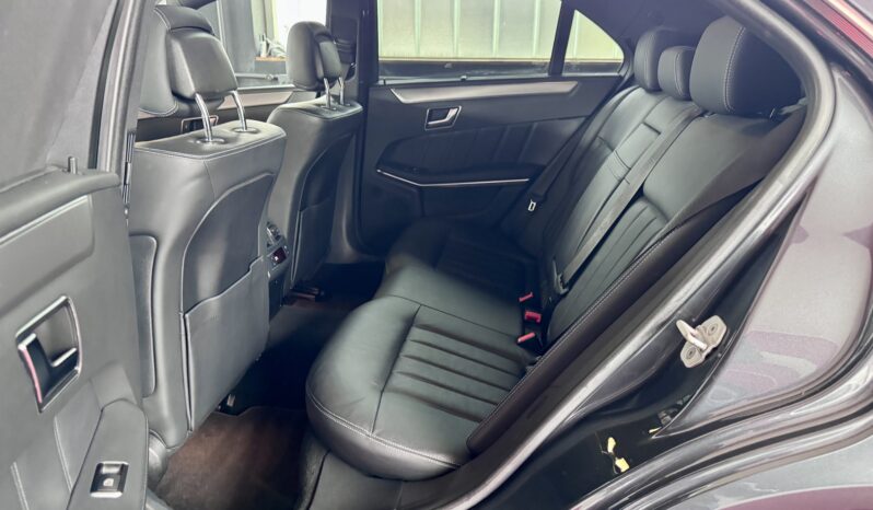 Mercedes-Benz E 500 Limousine AMG Line 4Matic Distronic 360° Airmatic voll