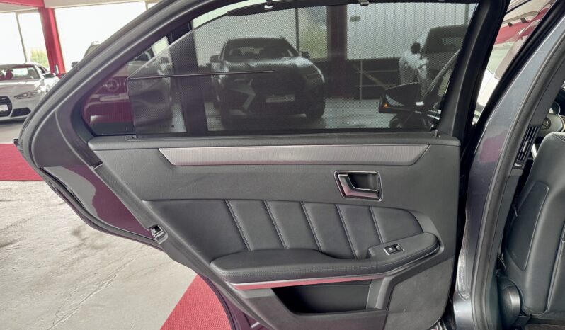 Mercedes-Benz E 500 Limousine AMG Line 4Matic Distronic 360° Airmatic voll