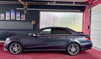 Mercedes-Benz E 500 Limousine AMG Line 4Matic Distronic 360° Airmatic voll