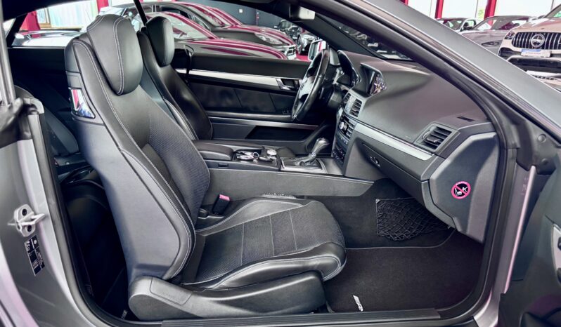 Mercedes-Benz E 500 Coupe AMG Line Pano Distronic Comand Kamera voll