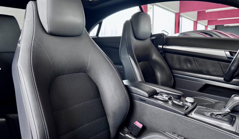 Mercedes-Benz E 500 Coupe AMG Line Pano Distronic Comand Kamera voll