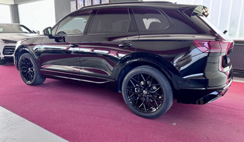 Volkswagen Touareg R-Line Black Luft Pano ACC 360° 21 Zoll voll