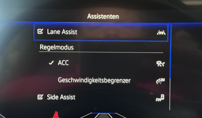 Volkswagen Touareg R Line Pano Luft Virtual ACC Matrix 21 Zoll voll