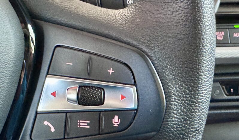 BMW 116d Advantage F40 Navi PDC Mehrwertsteuer 16 Zoll voll
