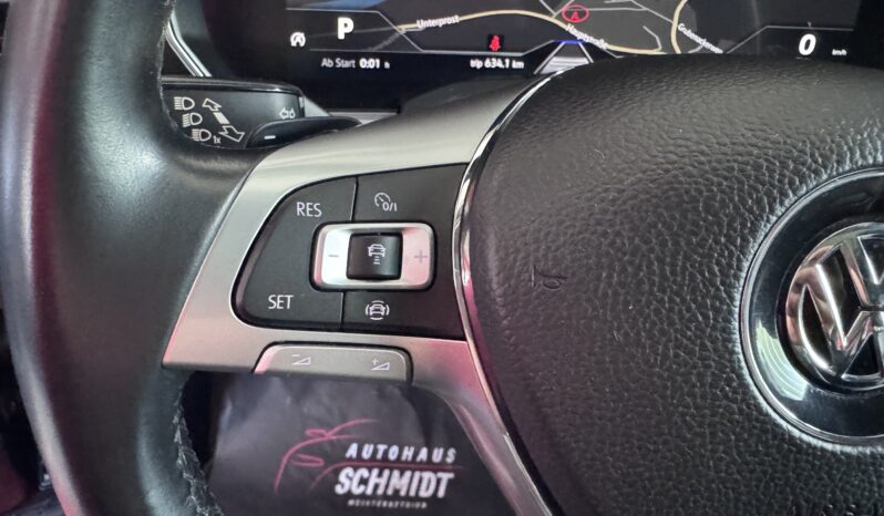 Volkswagen Touareg R Line Pano Luft Virtual ACC Matrix 21 Zoll voll