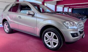 Mercedes-Benz ML 320 CDI 4Matic Sportpaket AHK Kamera Glasdach voll